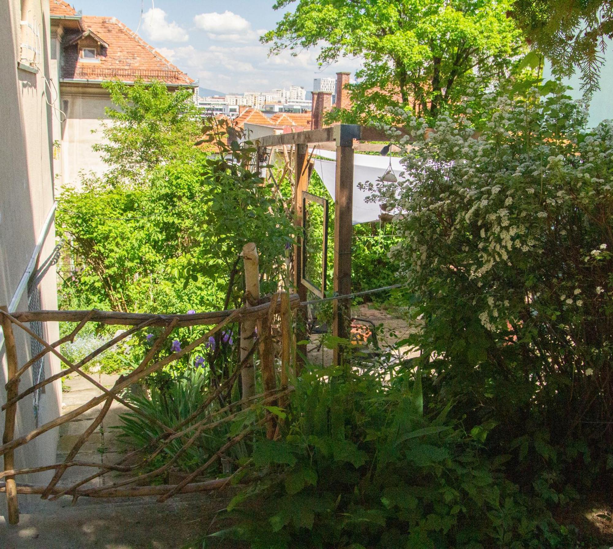 Lupeni Alley Cozy Apartment&private Garden Apartment Brasov